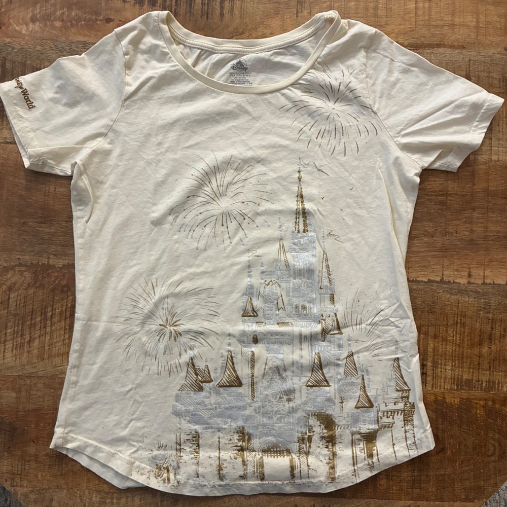 Disney World Castle Graphic Shirt Women Small Firework Cinderella Magic Kingdom - Picture 5 of 6
